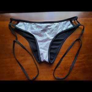 Gale Pole Wear Suspender Shorts Size Medium